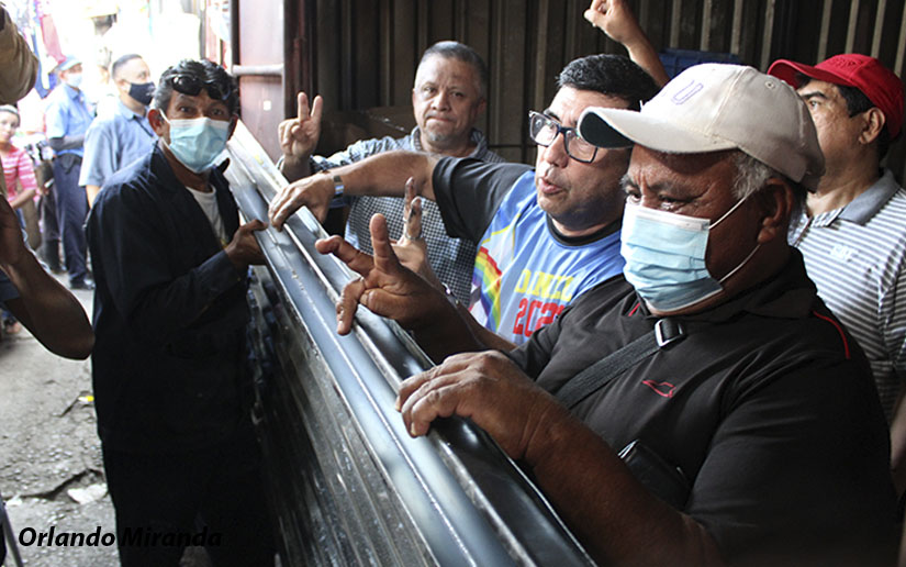 Gobierno Sandinista brinda acompañamiento a comerciantes afectados por incendio en mercado Oriental