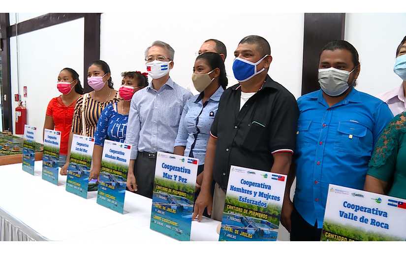Uso de jaulas flotantes para el cultivo de pargos genera buenos resultados en el occidente de Nicaragua