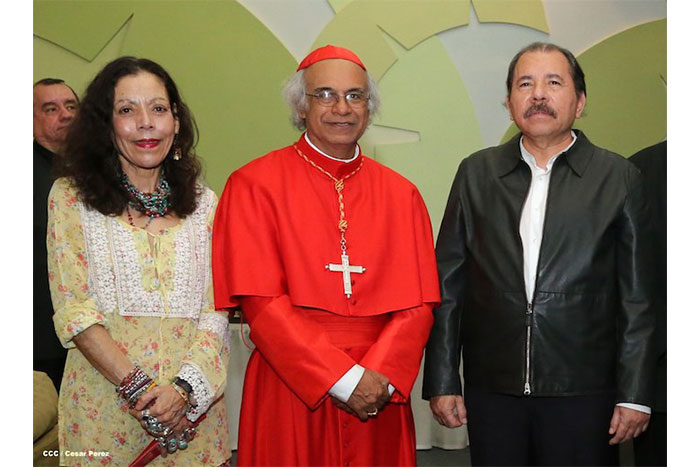 Presidente Daniel y Compañera Rosario reciben a Su Eminencia Cardenal Leopoldo Brenes (EL 19 TV)