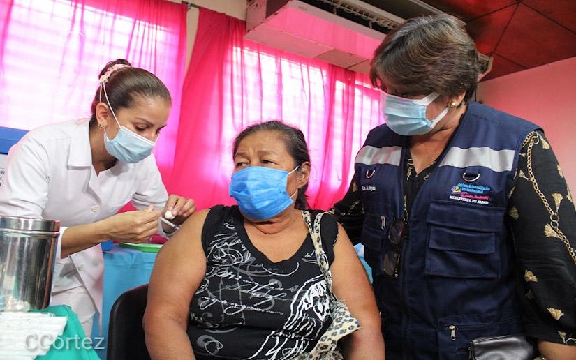 Nicaragua: Vacunación contra la Covid-19 en mayores de 55 años de edad no se detiene
