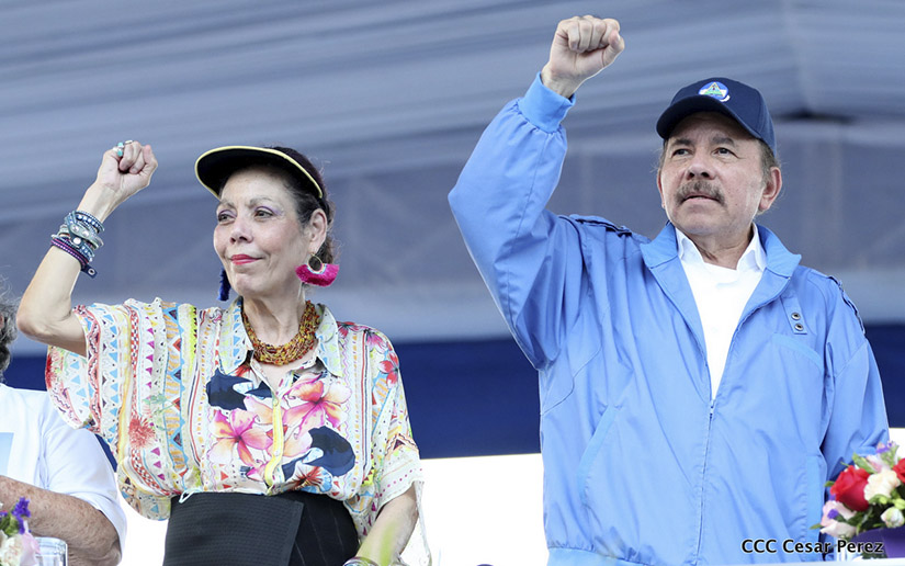 Saludo del Comandante Daniel Ortega y compañera Rosario al compañero Pedro Castillo
