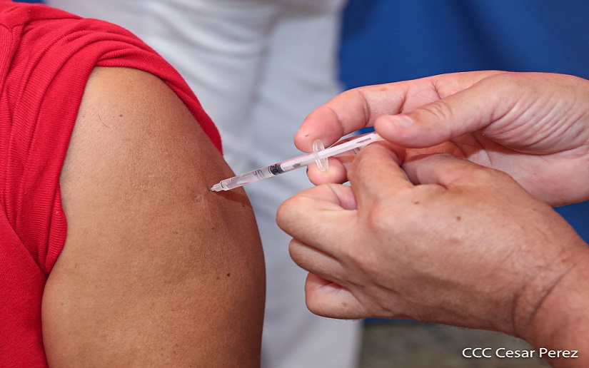 Más nicaragüenses reciben segunda dosis de vacuna contra la Covid-19