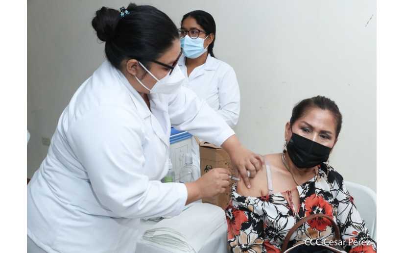 Séptimo día de vacunación anticovid en Managua todo un éxito
