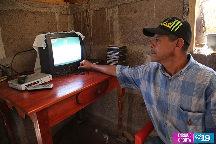 Familias satisfechas con electrificación en el Triángulo, Matagalpa