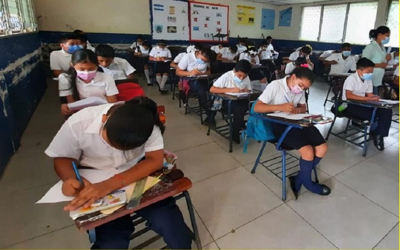 Galería Fotográfica del Certamen de Mejor Estudiante Etapa Municipal 2021