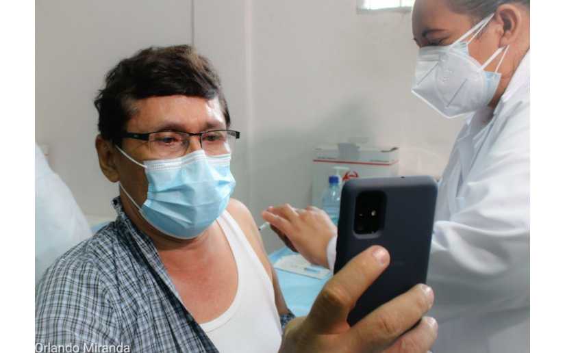 Comienzan aplicar en Managua la segunda dosis de la vacuna Sputnik V