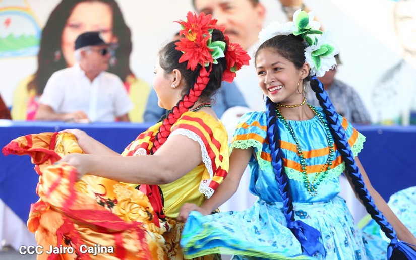 En Nicaragua nos fortalece el Amor Patrio, Amor a Nicaragua y Siempre Más Allá
