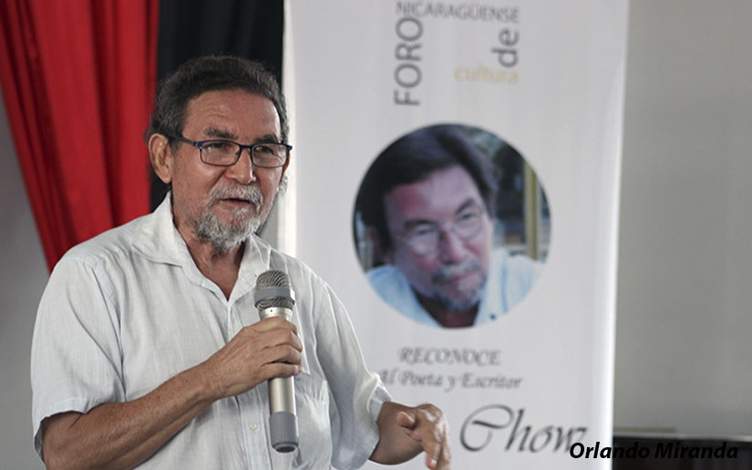 Presentan libro Diálogo Golposo del poeta Juan Chow