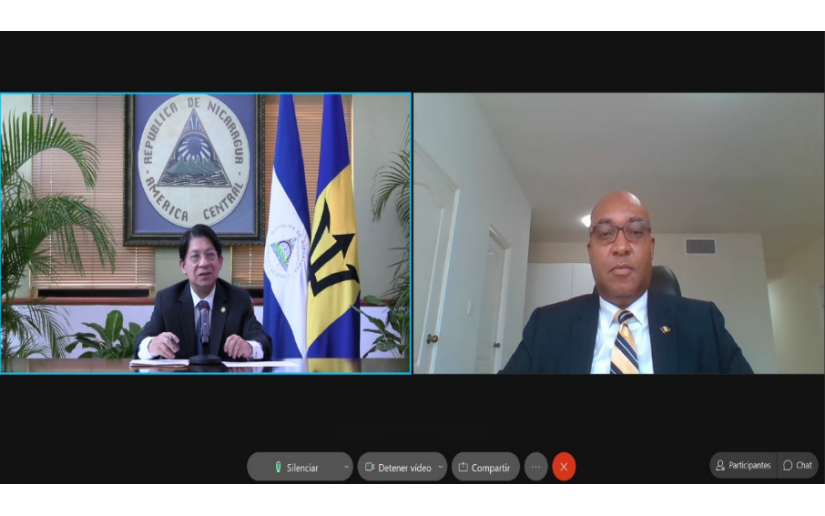 Embajador de Barbados presenta Copias de Estilo de sus Cartas Credenciales