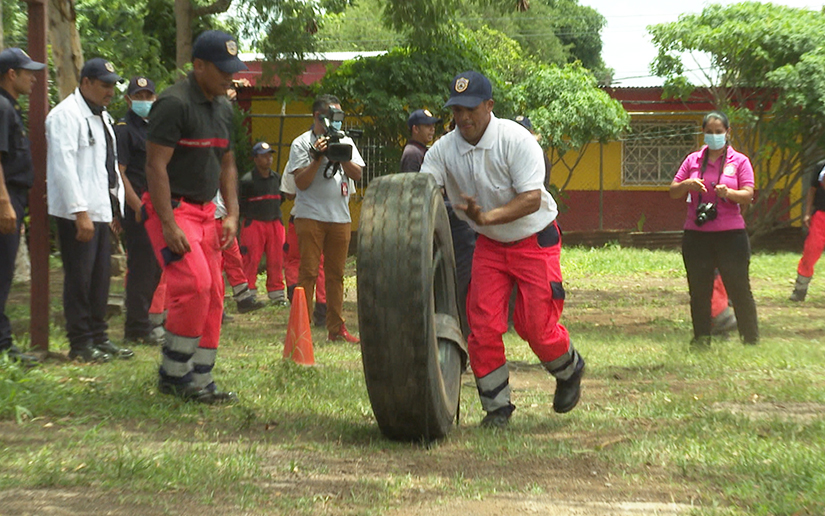Bomberos Unificados imparten curso de introducción a miembros de nuevo ingreso