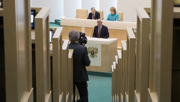 Senado ruso apoyará la decisión de la población de Crimea de integrarse a Rusia