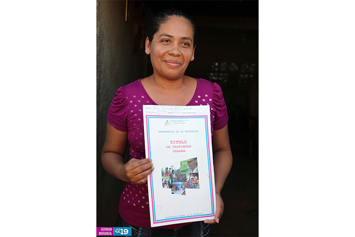 Gobierno continúa entrega de 13 mil títulos de propiedad en saludo a la Mujer Nicaragüense