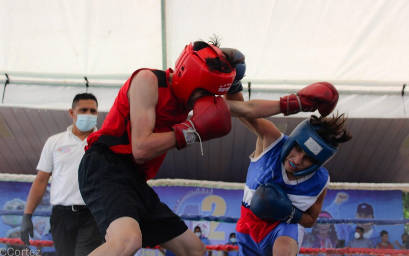 Policía Nacional celebra 42 años de fundación con vibrante campeonato de boxeo