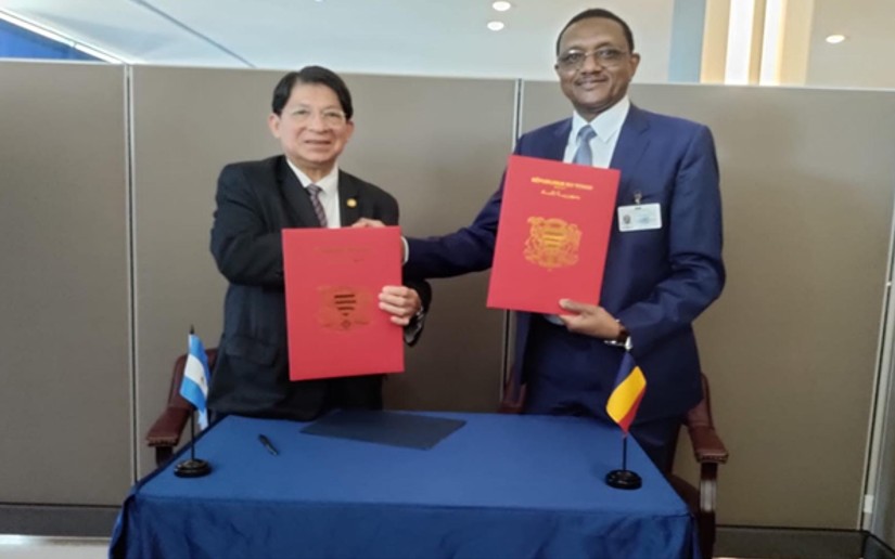 Nicaragua establece relaciones diplomáticas con la República de Chad 