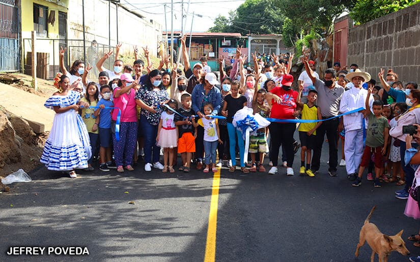 Alcaldía de Managua entrega calles nuevas a pobladores del barrio Carlos Fonseca