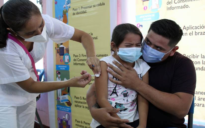 Pobladores de San Rafael del Sur cumplen con esquema de inmunización ante la Covid 19