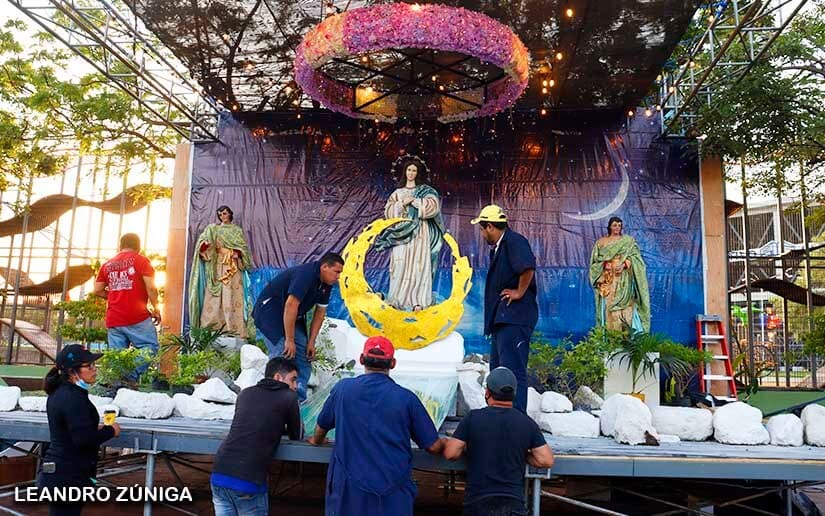 Avanza instalación de altares de La Purísima en la Avenida de Bolívar a Chávez