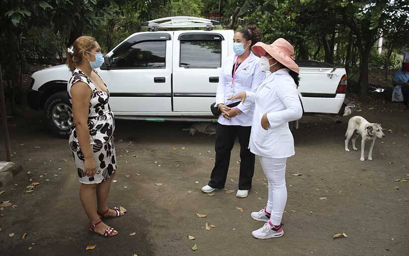 Brigadas de salud concientizan a familias de comarca Nejapa