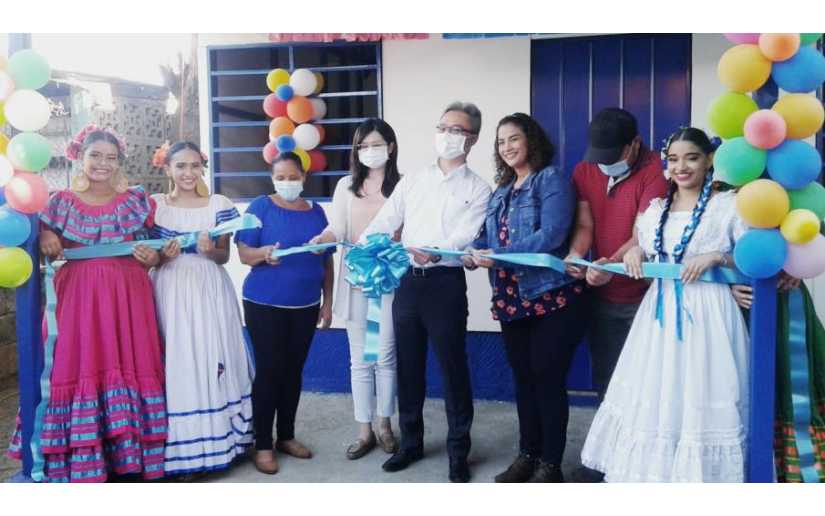 Familia del Distrito I recibe vivienda digna 