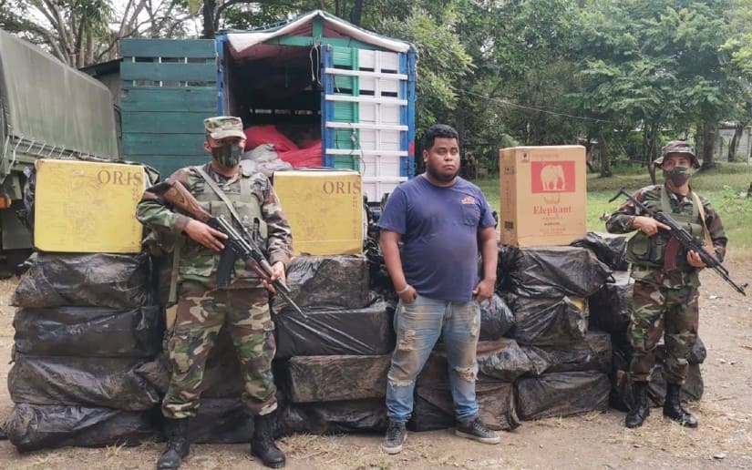 Ejército de Nicaragua retiene persona por tráfico ilegal de cigarros 