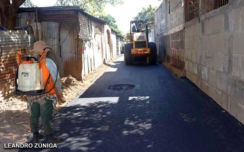 Supervisan avance de mejoramiento vial en el barrio Julio Buitrago en Managua