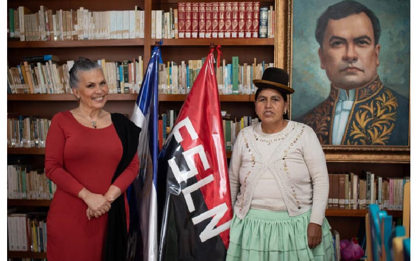 Embajada de Nicaragua recibe a lideresa Quechua en Perú