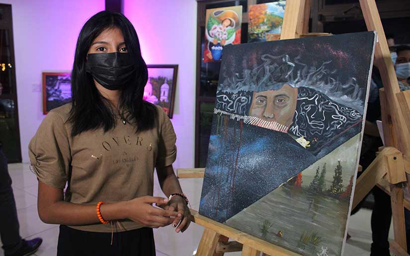 Jóvenes exponen galería artística en el auditorio Los Muchachos