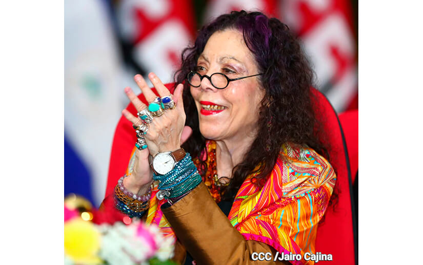 Compañera Rosario Murillo: Defender la paz y la patria con amor