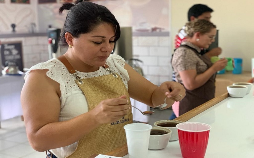 Cafetaleros en Taller Internacional de Catación de Café