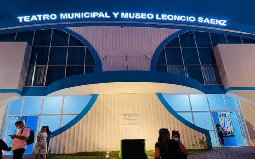 Reinaguramos Teatro municipal y museo Leoncio Sáenz