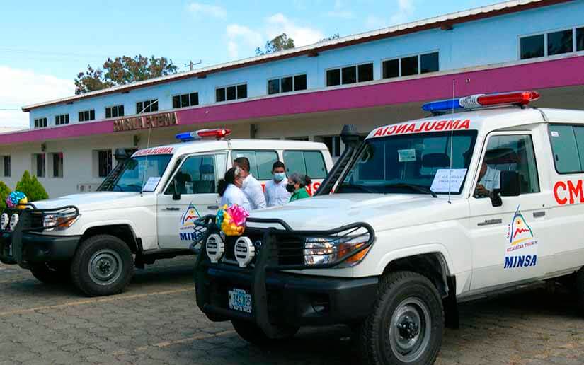 Minsa entrega ambulancias a Clínicas Previsionales de Diriamba y Boaco