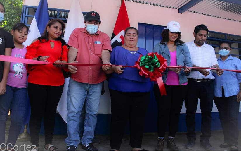 Trabajadora por cuenta propia recibe vivienda digna en barrio Villa Reconciliación 