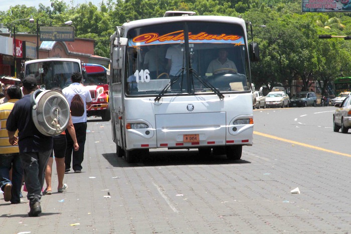 Policía Nacional capacita a transportistas sobre reforma a Ley de Tránsito