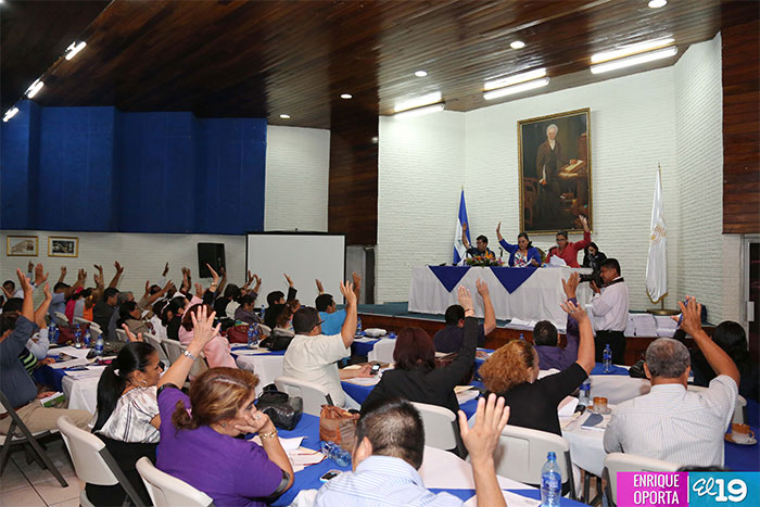 Presentan avance de los programas de vialidad 2014
