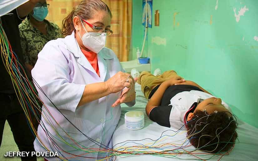 Realizan jornada de encefalogramas a niños en el Hospital La Mascota