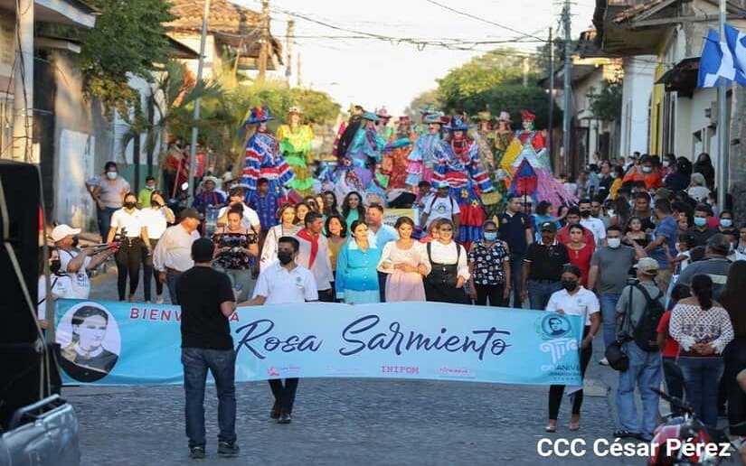Desfile de Musas Darianas marca el inicio de los festejos a Rubén Darío