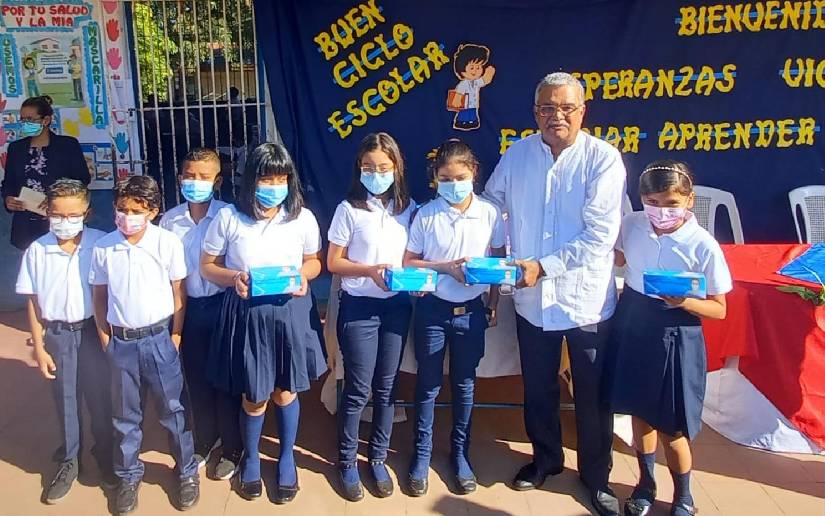 Embajador de Panamá en Nicaragua participa en apertura del año escolar 2022