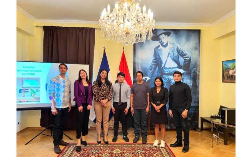 Embajada de Nicaragua en Rusia en encuentro con estudiantes nicaragüenses