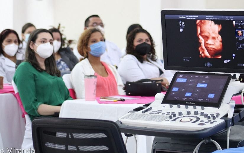 Médicos de Nicaragua participan en el Segundo Foro Nacional sobre Cirugía Fetal 