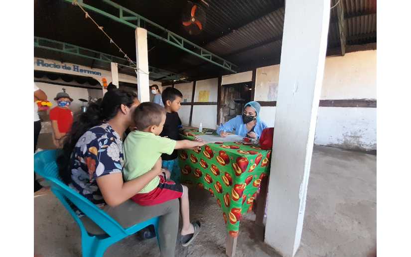 Vacunas contra la Covid-19 y atención médica en barrio Alexis Argüello