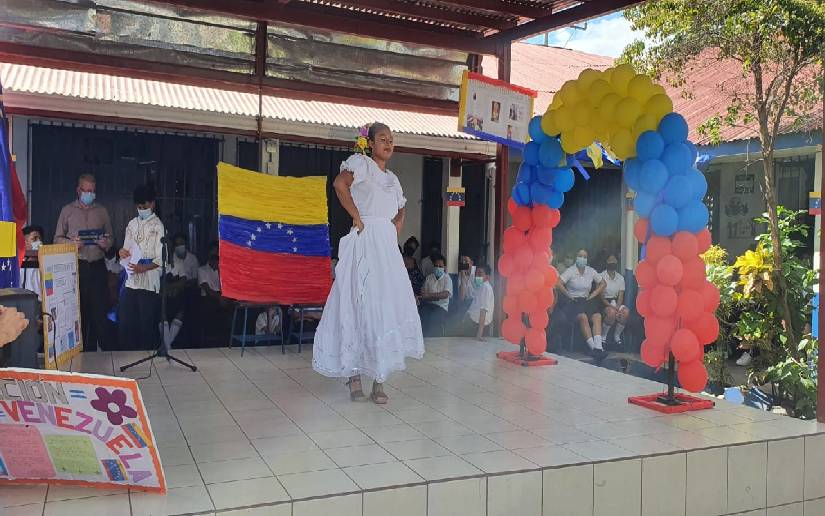 Estudiantes conmemoran aniversario del paso a la inmortalidad del Cmdte. Hugo Chávez 