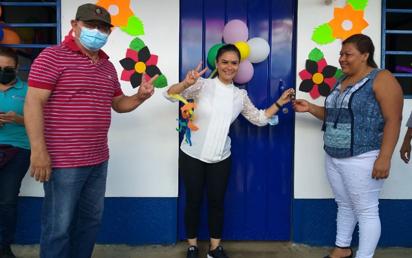 Gobierno entrega vivienda solidaria a familia del barrio Las Torres de Managua