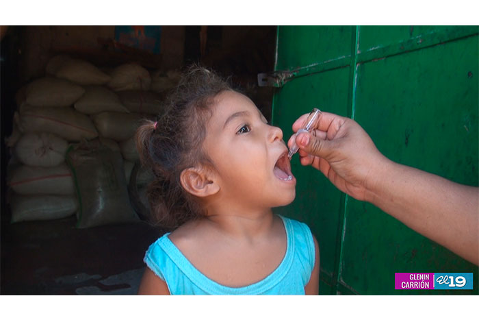 Gobierno lleva vacunación a pobladores de comunidad La Sabaneta