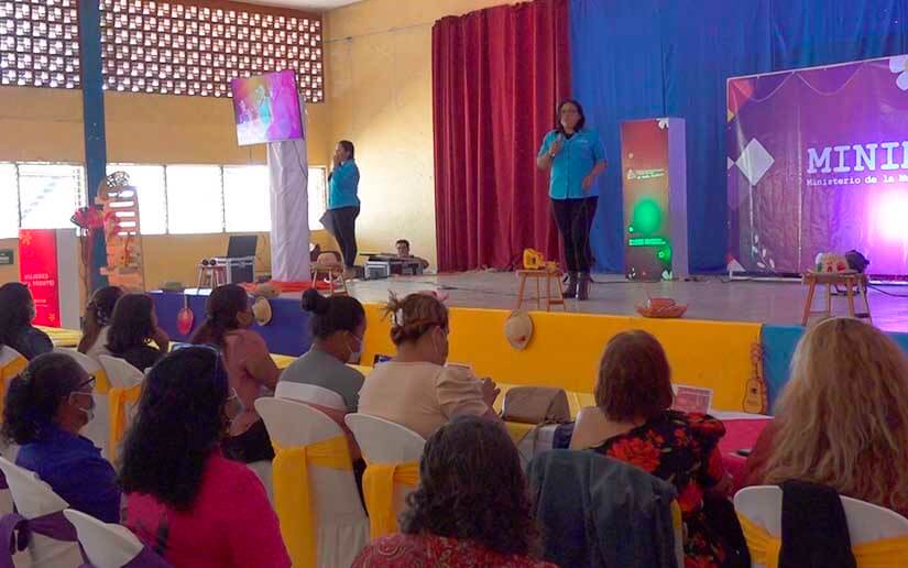 Mujeres destacan logros en Congreso Nacional “Mujeres Promotoras de Paz y Bien”