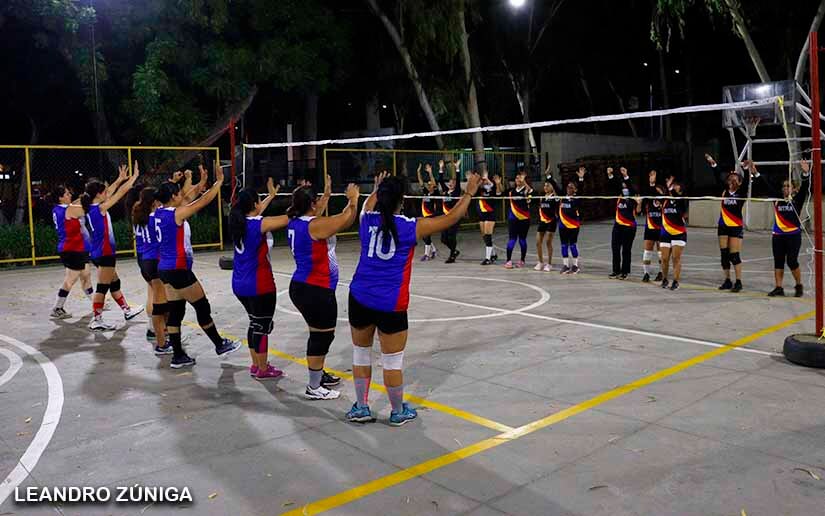 Continúan competencias femeninas de la liga de voleibol interinstitucional