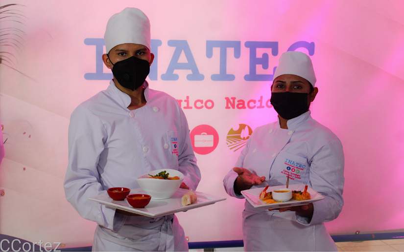 Estudiantes técnicos promueven las recetas tradicionales de Cuaresma