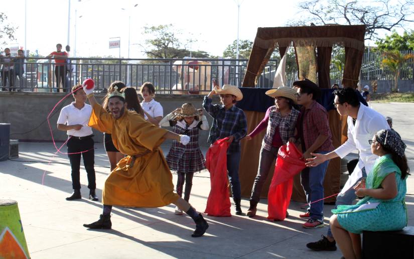 Celebran el Día Mundial del Teatro en el Parque Luis Alfonso Velásquez