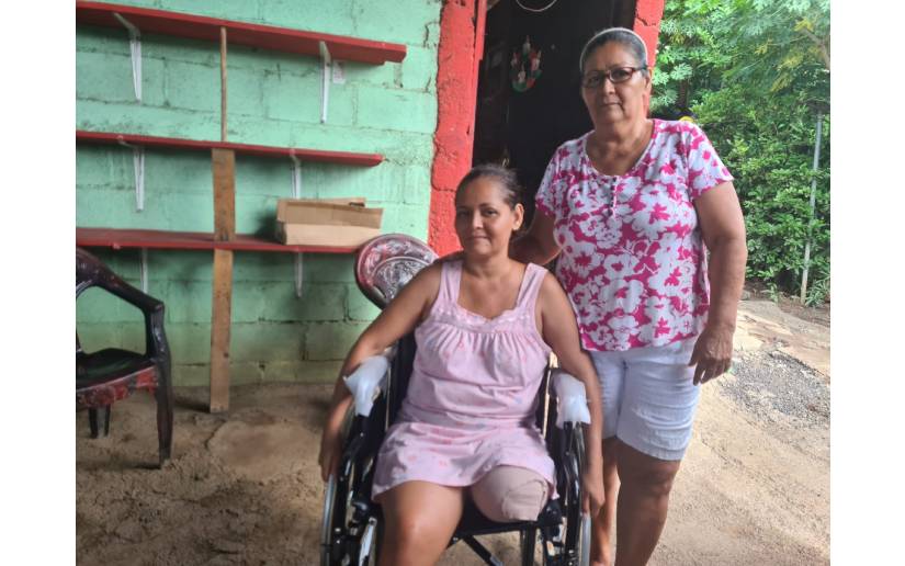 Gobierno Sandinista entrega sillas de ruedas en homenaje a las madres nicaragüenses