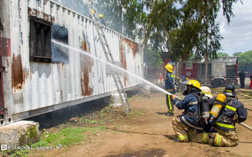 Nicaragua cuenta con más bomberos capacitados en la extinción de incendio