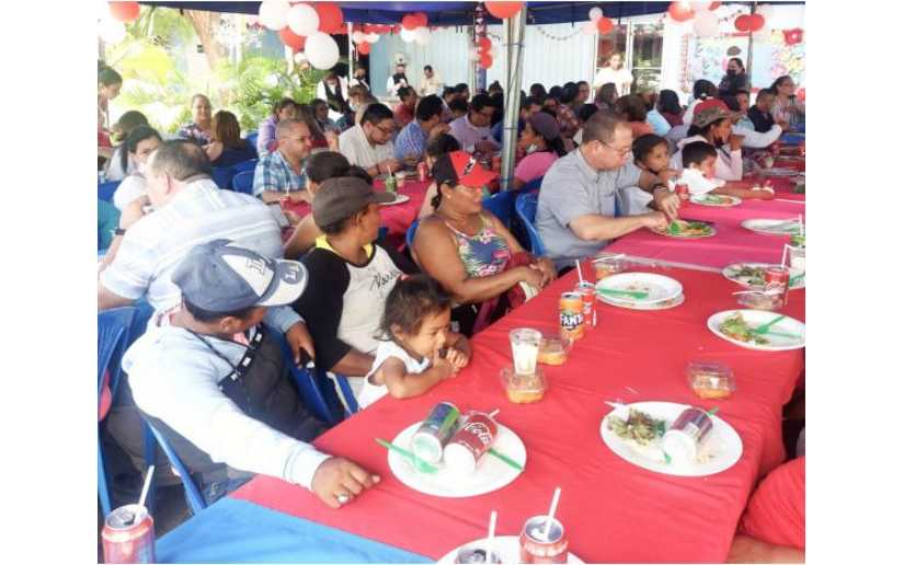 Inpesca celebra Día de las Madres con madres trabajadoras por cuenta propia